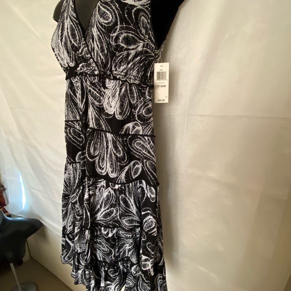 Style & Co // V Cut Lace Overlay Dress - Picture 2 of 5